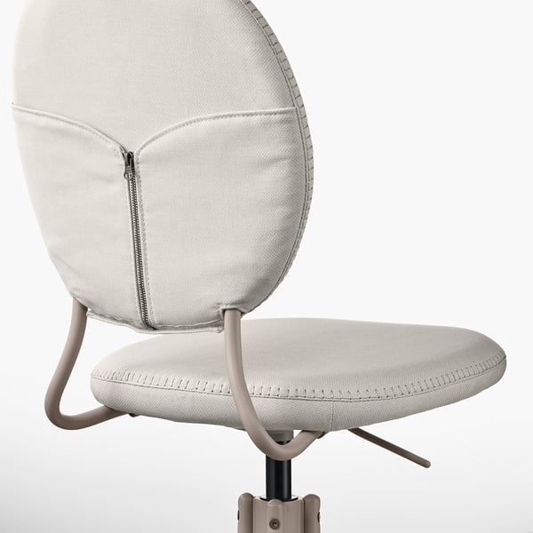 Modern office chair with sleek fabric, adjustable seat, and swivel function, ensuring comfort and mobility.