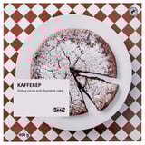 Ikea food packaging: KAFFEREP, gooey cocoa and chocolate cake, 400g. Circular cake with powdered sugar, slice missing.