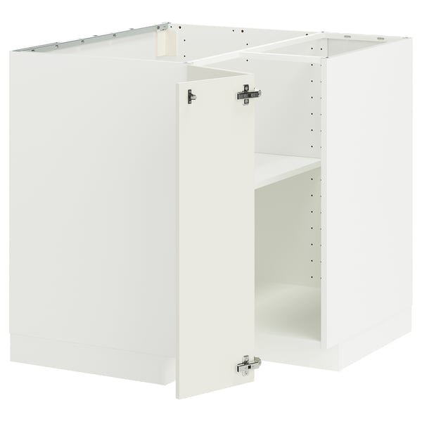A white METOD kitchen cabinet set with smooth, clean lines. It adjustable shelves and doors that can be mounted on either side.