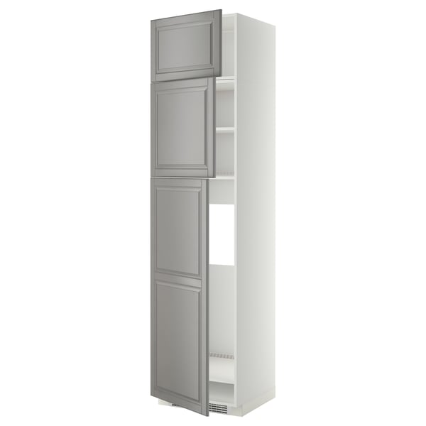 A METOD kitchen cabinet in soft grey, featuring bevelled edges and adjustable shelves.
