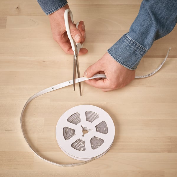 Cutting led strips with scissors for custom setup