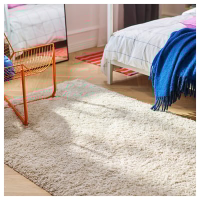 VOLLERSLEV: soft white shaggy rug, rectangular, textured pile, sound-dampening.