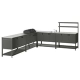 Moderne Outdoor-Küche: BÅTSKÄR schwarz mit Stahltheken, Grill, L-Form.