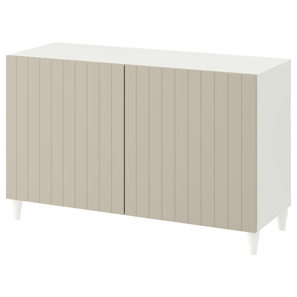 BESTÅ Sideboard, weiß-beige, rechteckig, gerillte Türen, vier Beine.