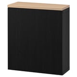 Schwarzer BESTÅ Aufbewahrungsschrank mit Holzplatte, quadratische Form, minimalistisches Design.