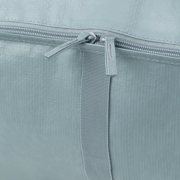 Nahaufnahme eines strapazierfähigen Reißverschlusses an einer robusten Stofftasche.