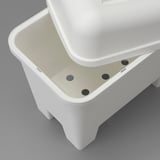 Weißer Kunststoffhocker mit großem Stauraum, vier stabilen Beinen, geschwungener Sitz.