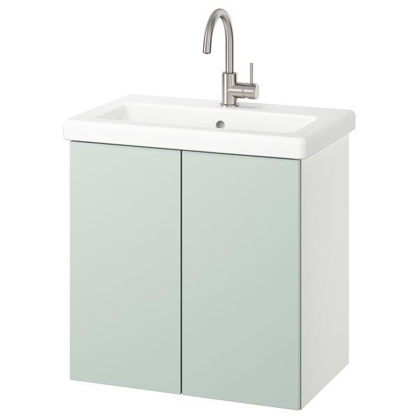 ENHET hellgrüner Badezimmerschrank mit weißem Waschbecken und silbernem Wasserhahn.