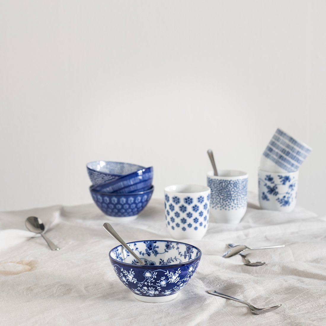 ENTUSIASM Becher, gemustert/blau, 22 cl - IKEA Deutschland