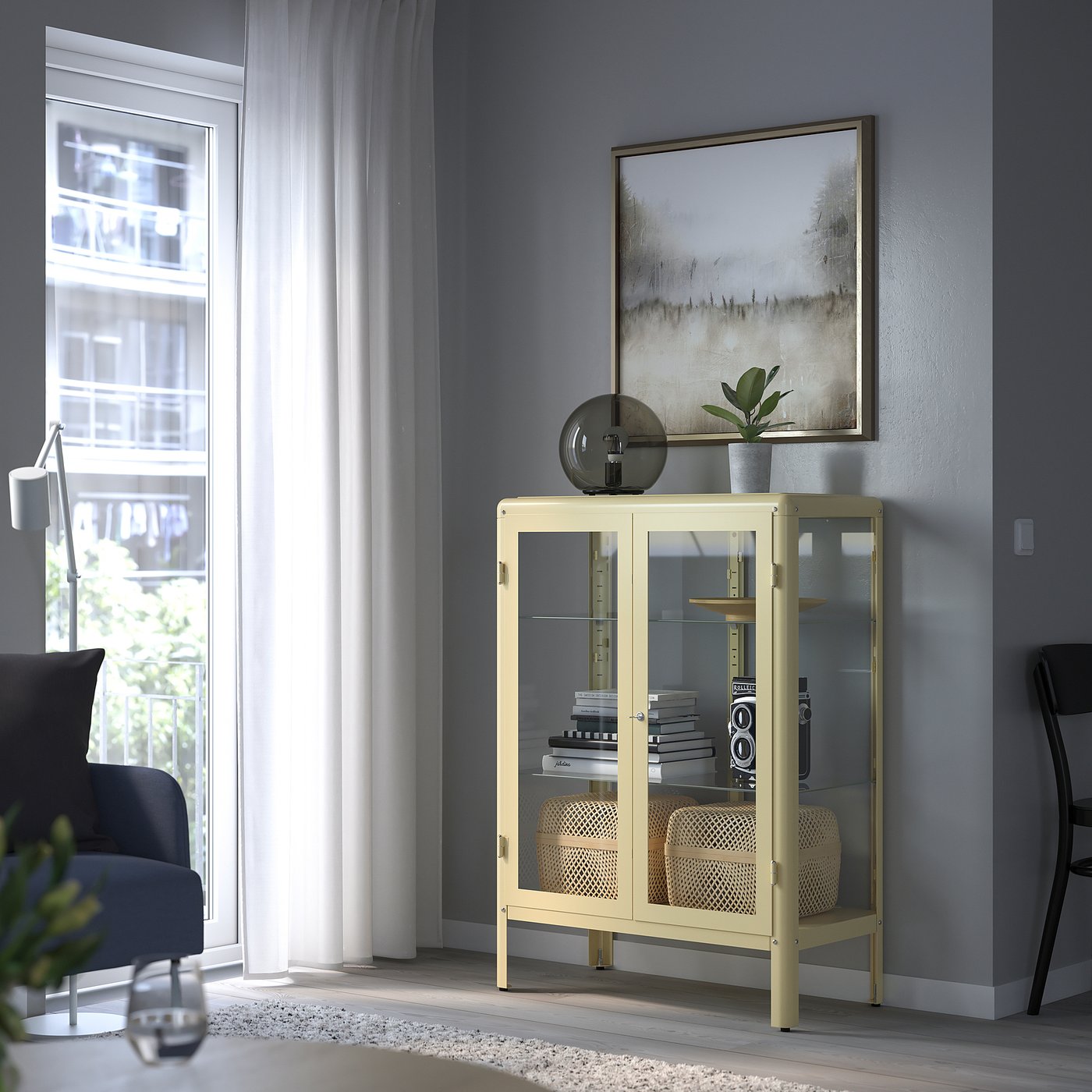 FABRIKÖR Vitrine, hellgelb, 81x113 cm - IKEA Deutschland