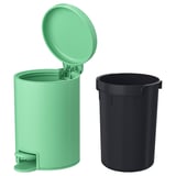 Zwei Behälter nebeneinander, ein grüner, ein schwarzer, runder, plastischer, oben offenes Design.
