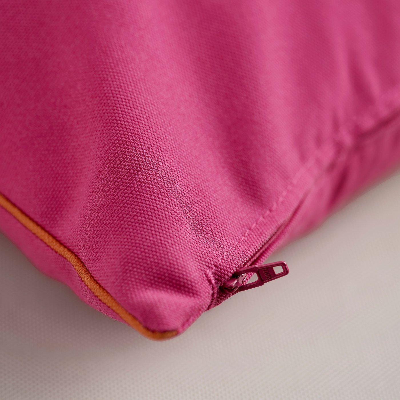 Thumbnail - IKEA GULLBERGSÖ Kissenbezug leuchtend rosa leuchtend orange/für draußen drinnen