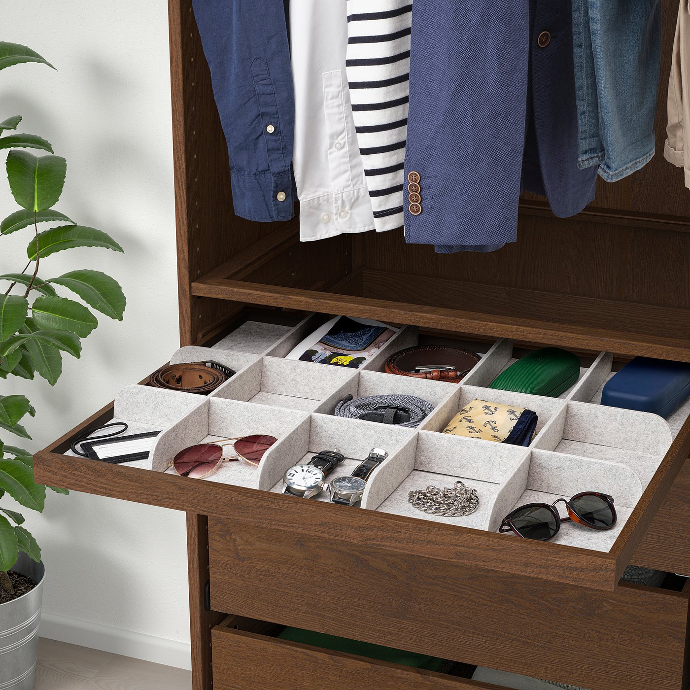 Komplement Ausziehboden Mit Trennsteg Eschenachb Braun Las Hellgrau Ikea Deutschland Buy ikea pax double wardrobe and get the best deals at the lowest prices on ebay! komplement ausziehboden mit trennsteg eschenachb braun las hellgrau 75x58 cm