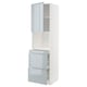 Weißer und graublauer Küchenschrank mit drei Schubladen und offenem Oberteil. Modernes, schlankes Design.