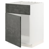 Ein weißer METOD-Küchenschrank mit einer dunkelgrauen Tür in Betonoptik, mit klaren Linien und modernem Design.