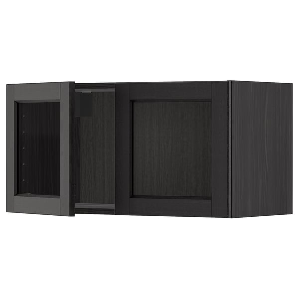 Schwarzer Küchenschrank mit Glastür, Holzrahmen.