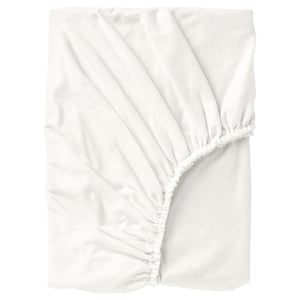 Weiße NORDRUTA Flanellblätter. Weicher, warmer Flanell aus 100 % Baumwolle. Rechteckige, elastische Passform.