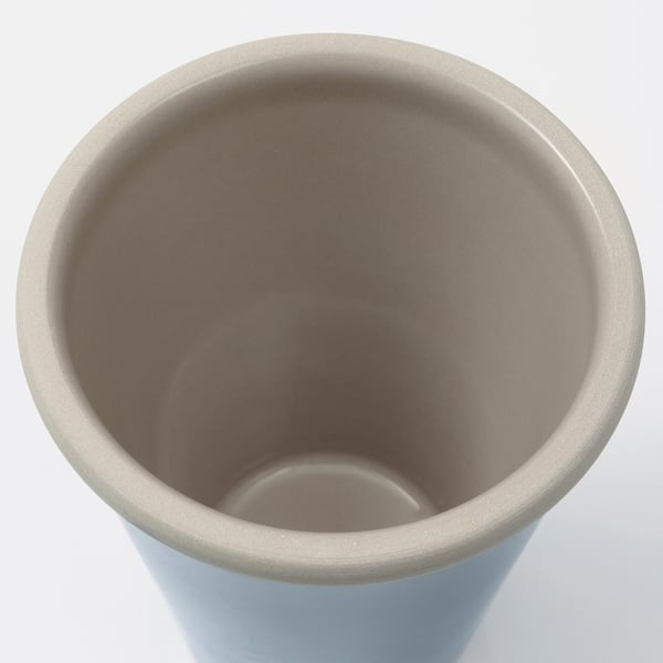 Große, gut gearbeitete Vase mit glatter, hellbrauner Glasur. Einfaches, elegantes Design.