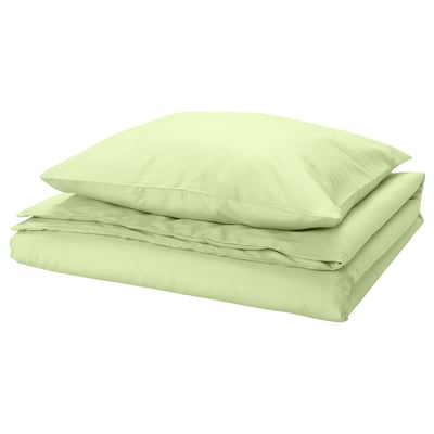 Hellgrünes Bettlaken-Set, gefaltet. Hergestellt aus recyceltem Polyester und Viskose, glatt und knitterfrei.