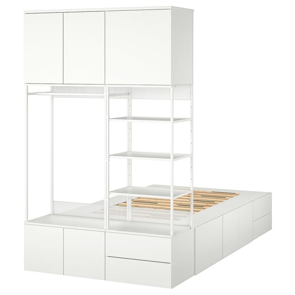 Weißes PLATSA-Bett mit Schubladen und Regalen, minimalistisches Design, perfekt für kleine Räume.
