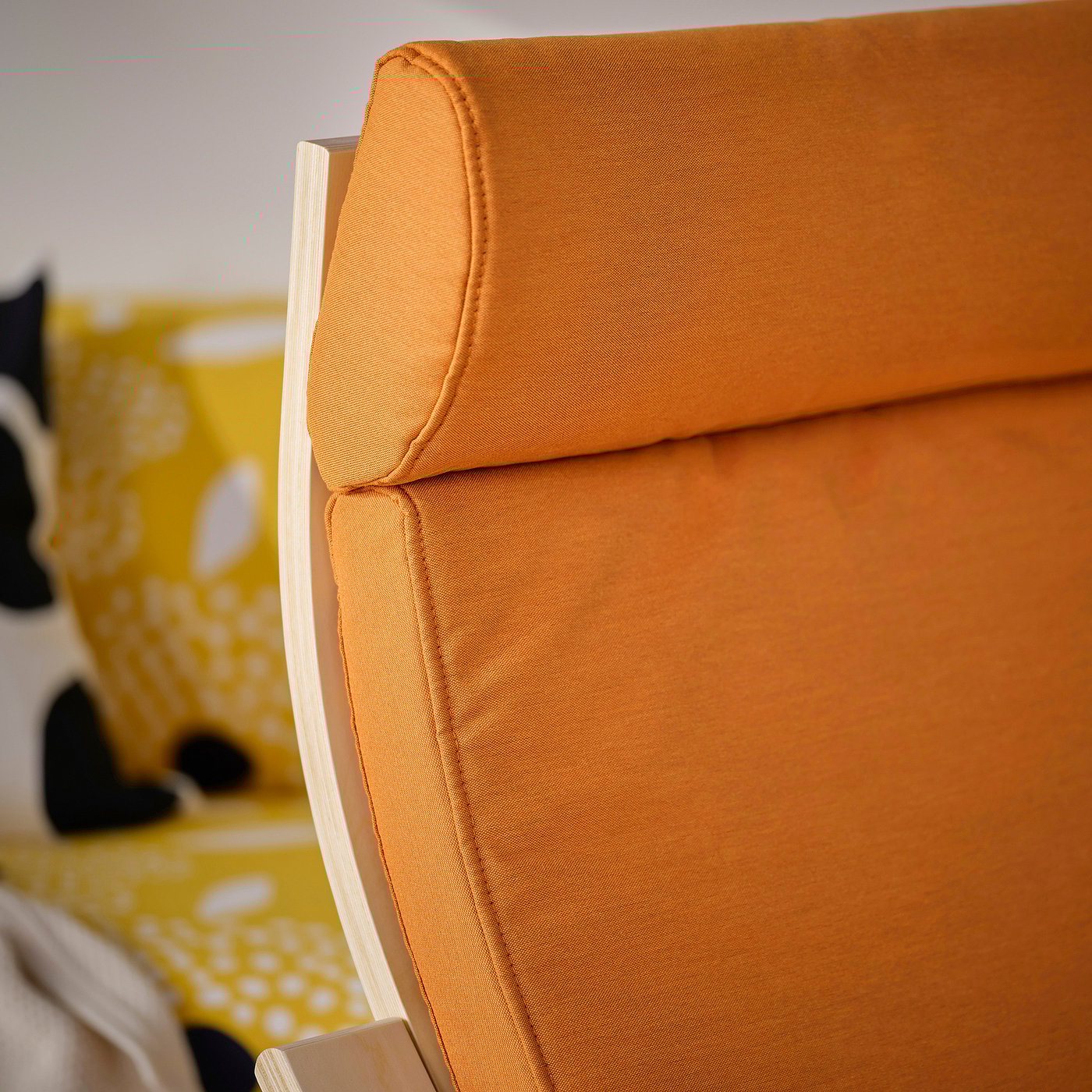 Thumbnail - IKEA POÄNG Sessel Birkenfurnier/Knisa leuchtend orange Knisa leuchtend orange