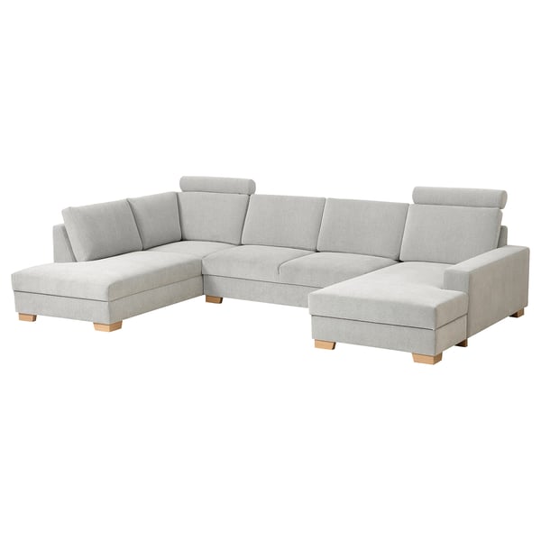 Hellgraues L-förmiges Sofa mit Holzbeinen, modernem, minimalistischem Design, integrierten Kopfstützen und einer Eck-Chaiselongue.