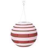 SOLVINDEN rot-weiß gestreifte Solarlampe. Kreisförmige Form mit horizontalen Streifen.