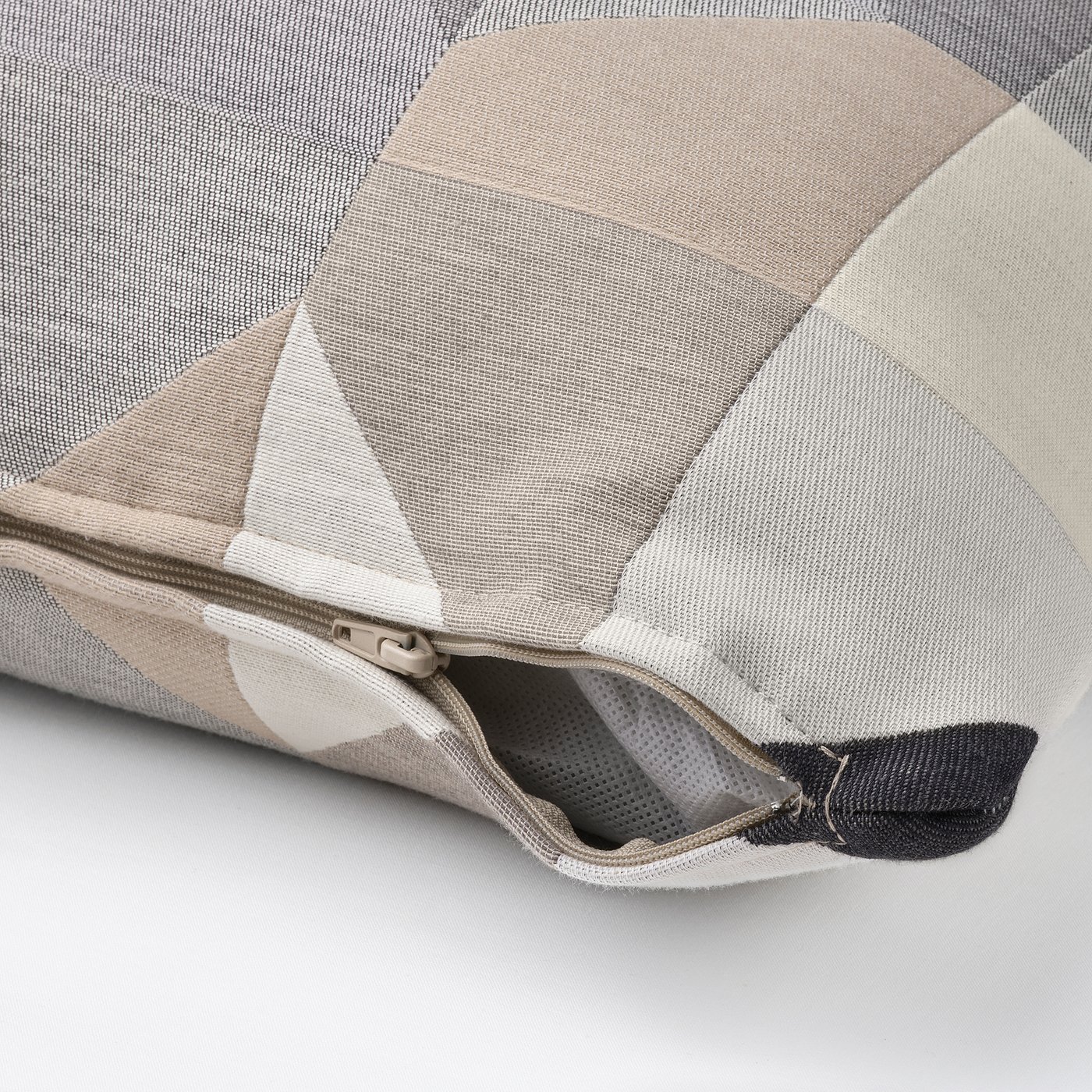 Thumbnail - IKEA SVARTHÖ Kissenbezug beige