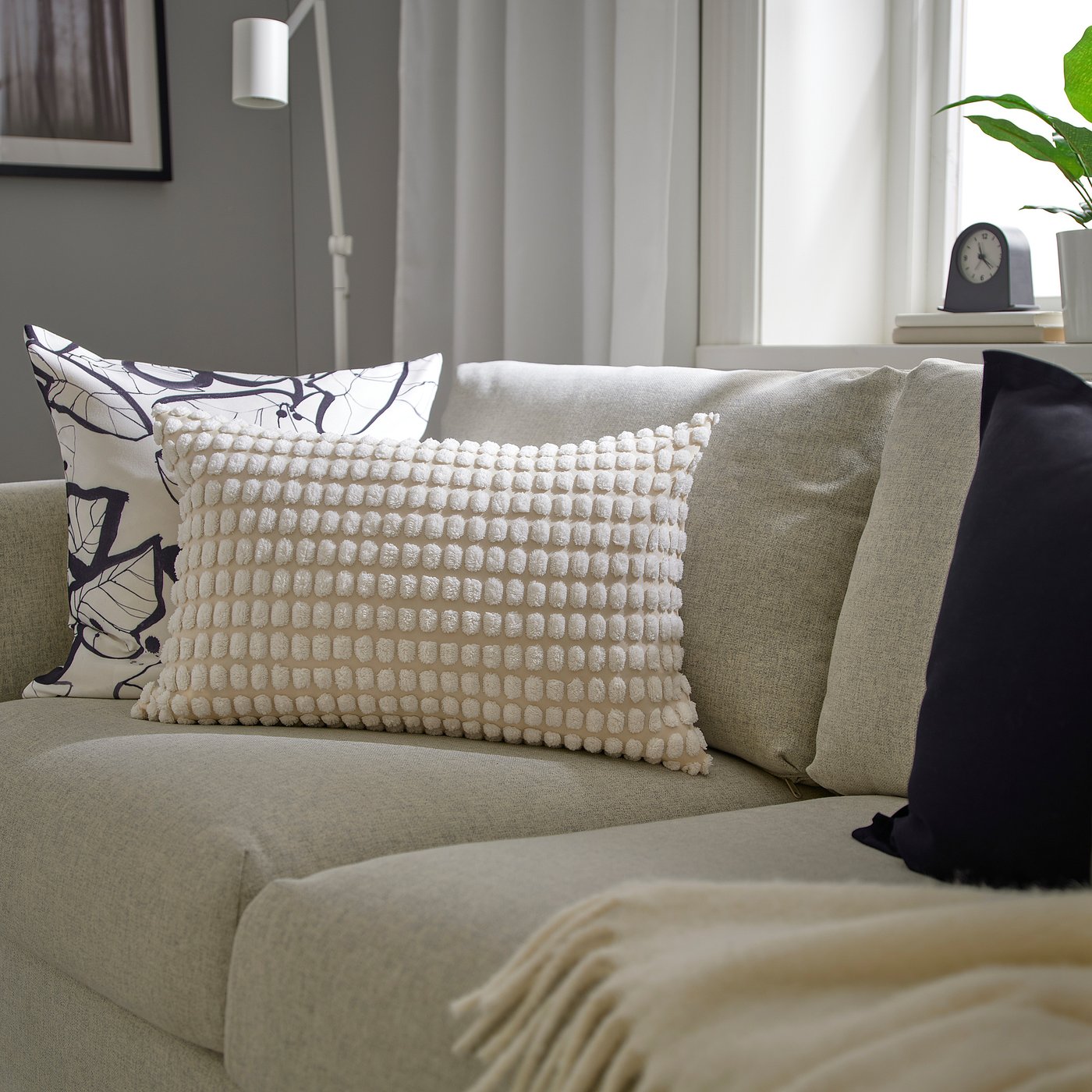 Thumbnail - IKEA SVARTPOPPEL Kissenbezug elfenbeinweiß