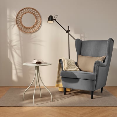 Beistelltische für draußen in Beige