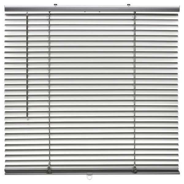 VECKLARFLY silberne Jalousien, schlank und modern. Aluminiumlamellen, kabellose Ausführung, passend für verschiedene Fenstertypen.