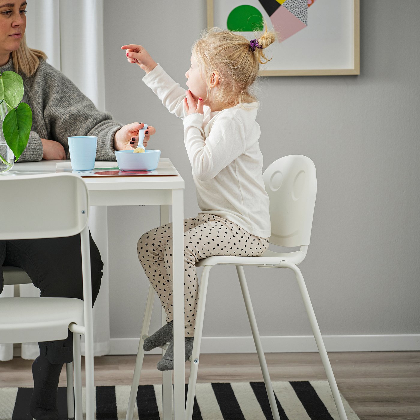 Thumbnail - IKEA VILDGÅS Kinderstuhl weiß/weiß