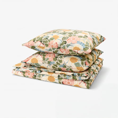 Floral bedding set, light beige, silk-like, square pillows, intricate flower designs.