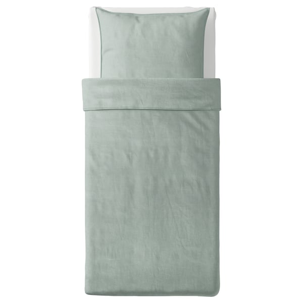 A BERGPALM duvet cover set in soft green with classic yarn-dyed stripes, made from 100% cotton.