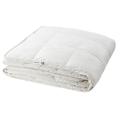 A white fjällräven FJÄLLHAVRE duvet with a soft, fluffy design filled with down and feathers.