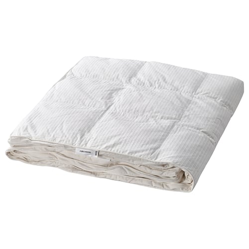 A white FJÄLLHAVRE duvet, rectangular, with stitched walls, made of cotton and filled with down and feathers.