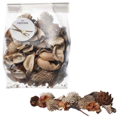 Clear bag with dried plants, brown and beige tones, label FRÖFINK with vanilla scent illustration.