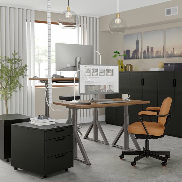 IDÅSEN Desk sit/stand, brown/dark grey, 120x70 cm