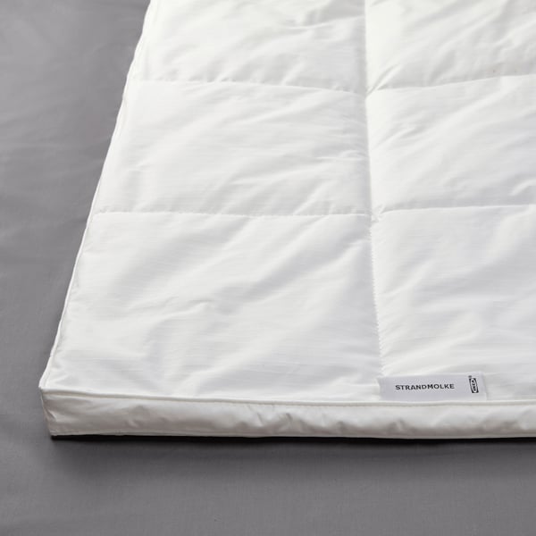 STRANDMOLKE duvet, soft cotton exterior, recycled polyester fill, high quality.