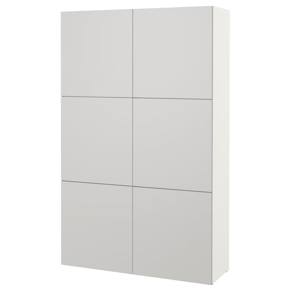 Et hvidt BESTÅ opbevaringsmøbel med seks låger, et moderne minimalistisk design og rene linjer. Den er rektangulær og lavet af spånplader og fiberplader.