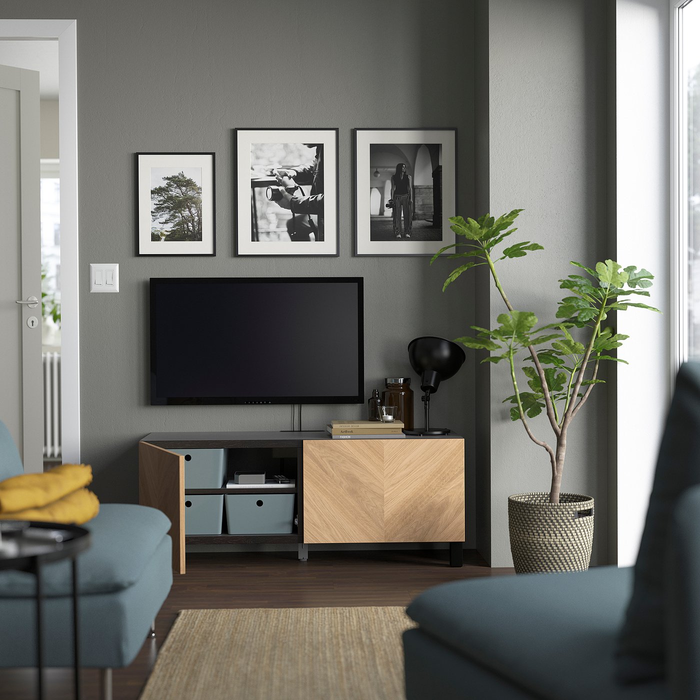 Møbelmontering BESTÅ Tv-bord med låger, sortbrun/Hedeviken/Stubbarp egetræsfiner, 120x42x48 cm | Få et tilbud i dag