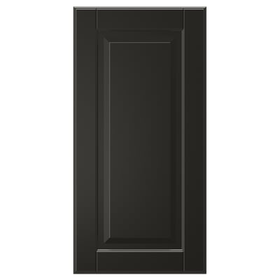 En sort BODBYN skabslåge med et klassisk skrå paneldesign, glat lakeret overflade.