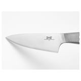 Sølv ikea kniv i rustfrit stål, skarp og holdbar, med rillet håndtag for sikkert greb.