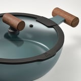 Non-stick turkis sauterpande, glaslåg, træhåndtag.