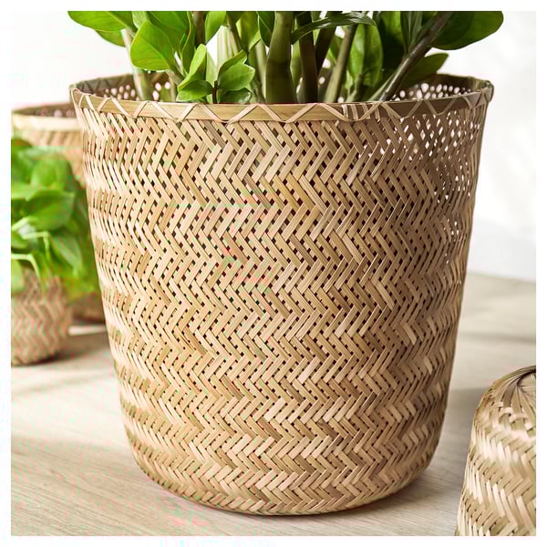 Håndlavet fletkurv, KLYNNON, natur. Holder planter, vævet bambus, rund, unikt designet.