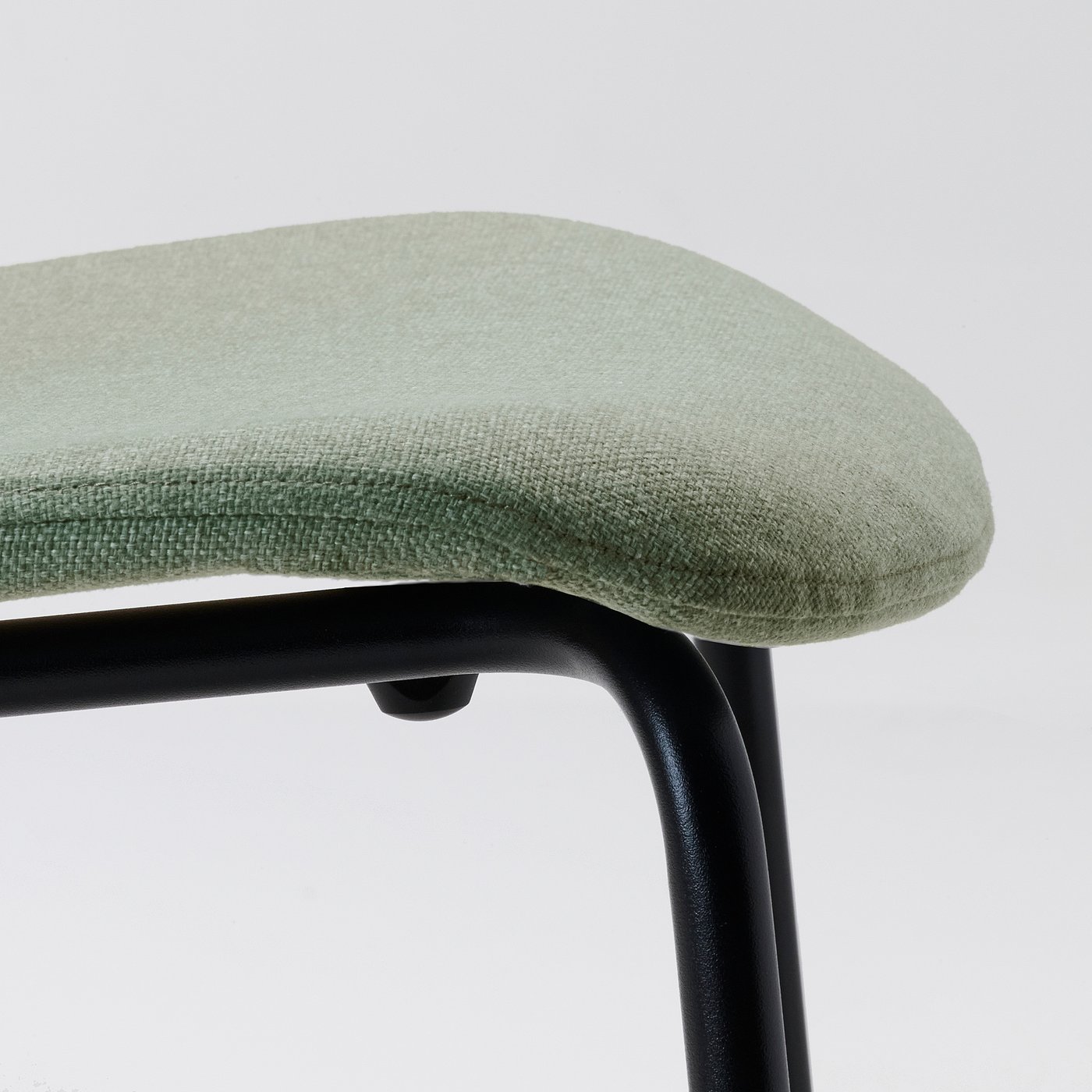 Møbelmontering LISABO / KARLPETTER Bord og 6 stole, sort/GUNNARED lysegrøn sort, 200x78 cm | Samling af Møbler i Rødovre & Kbh