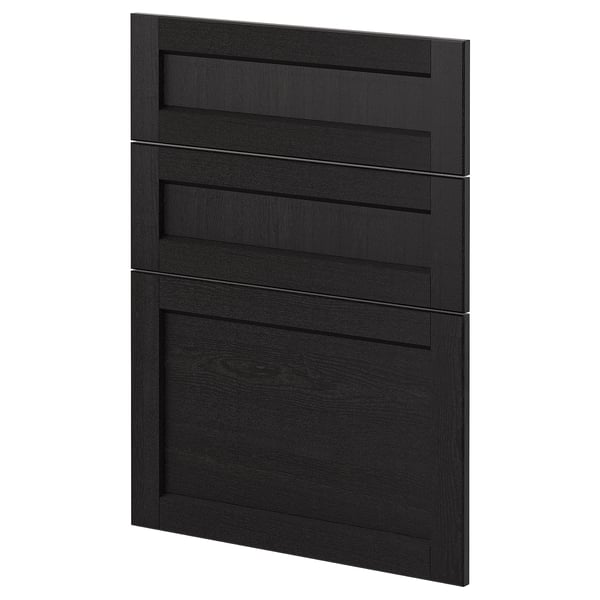 Sort bejdset træskabslåge med tre vandrette enkle linjer, tre-panel design.