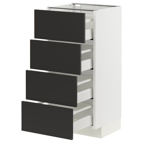 Moderne hvidt køkkenskab med 4 sorte skuffer, slankt og minimalistisk design.