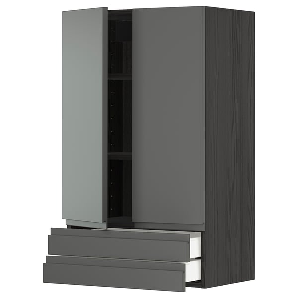 Gråt køkkenskab med to åbne låger og to trukne skuffer, moderne design.
