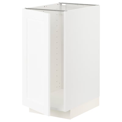Hvidt METOD køkkenskab med firkantet form og moderne design.